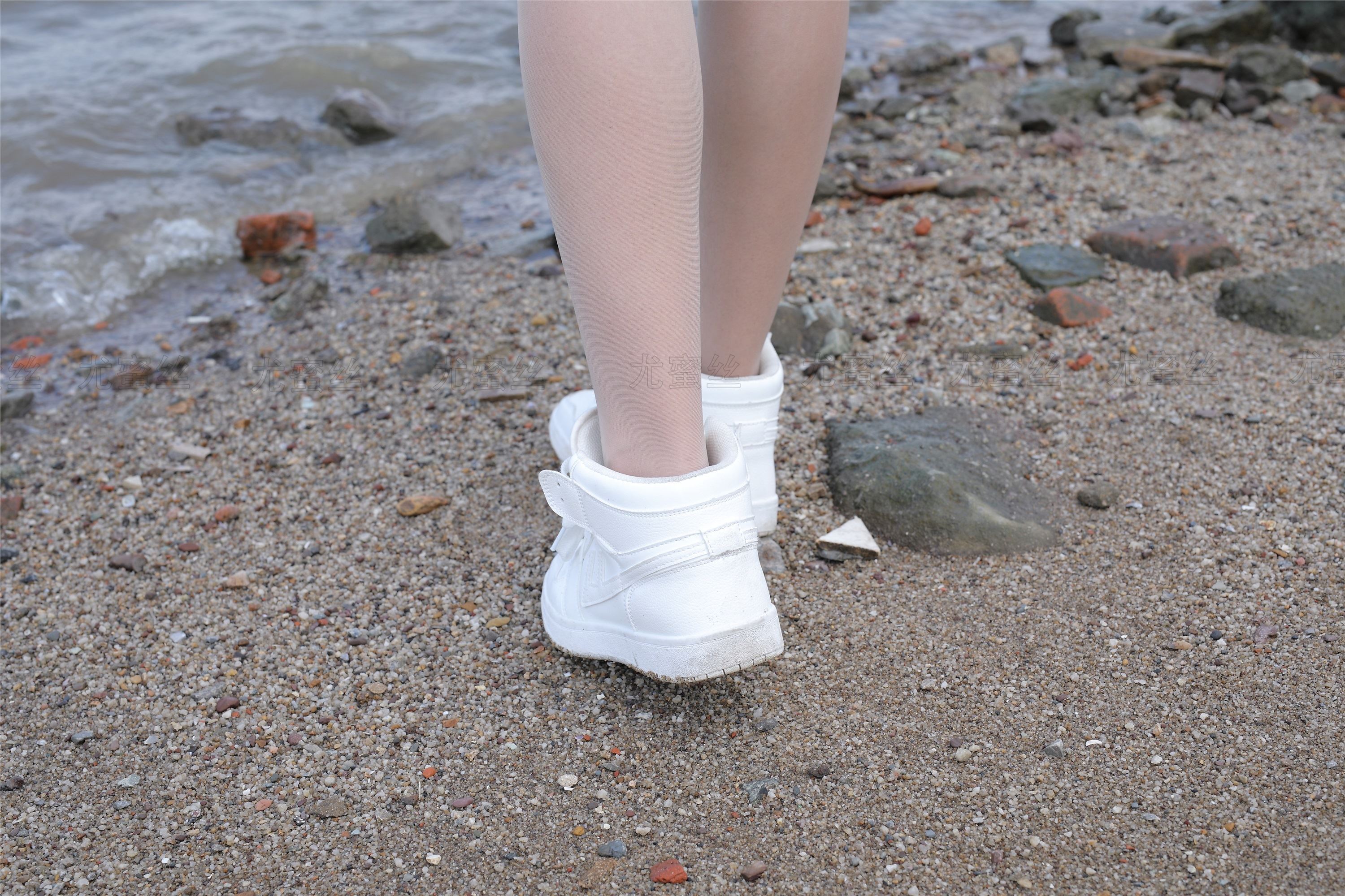 尤蜜丝 穿搭写真 NO.032